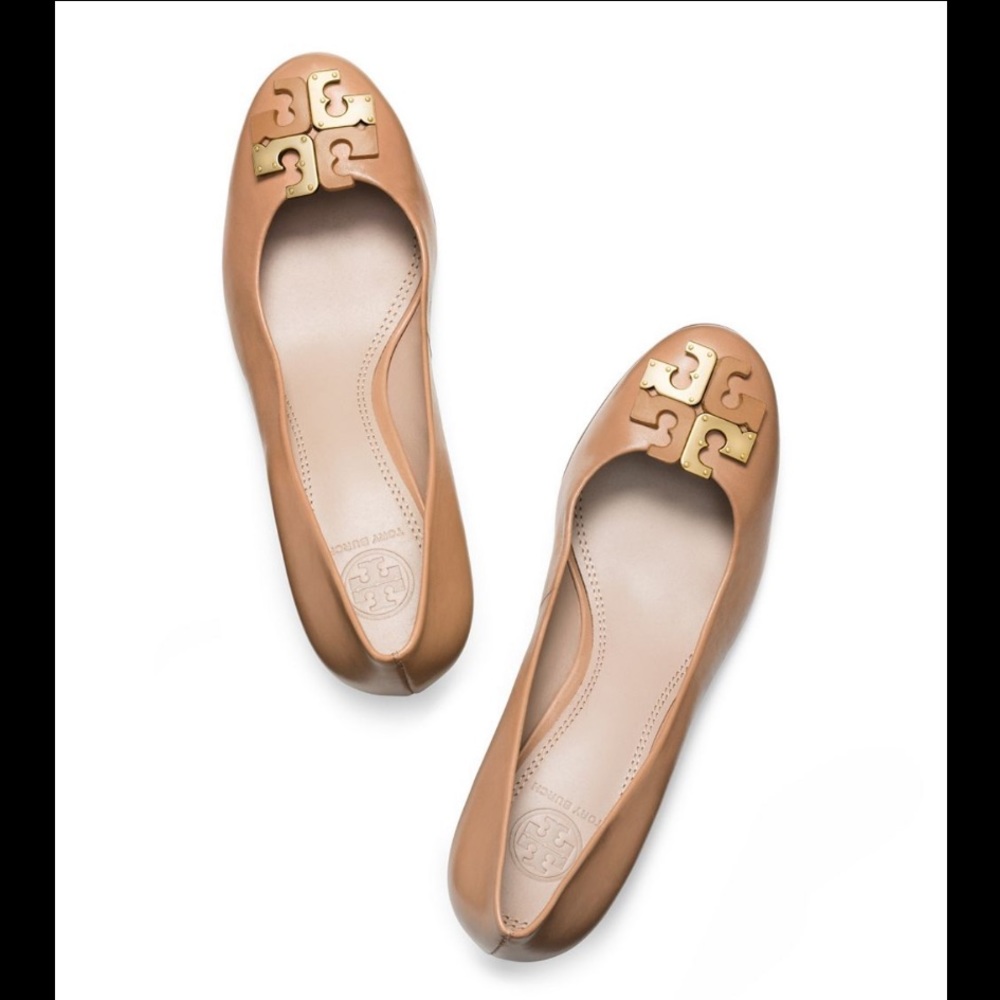 Tory Burch Lowell Flat Natural Blush - 671